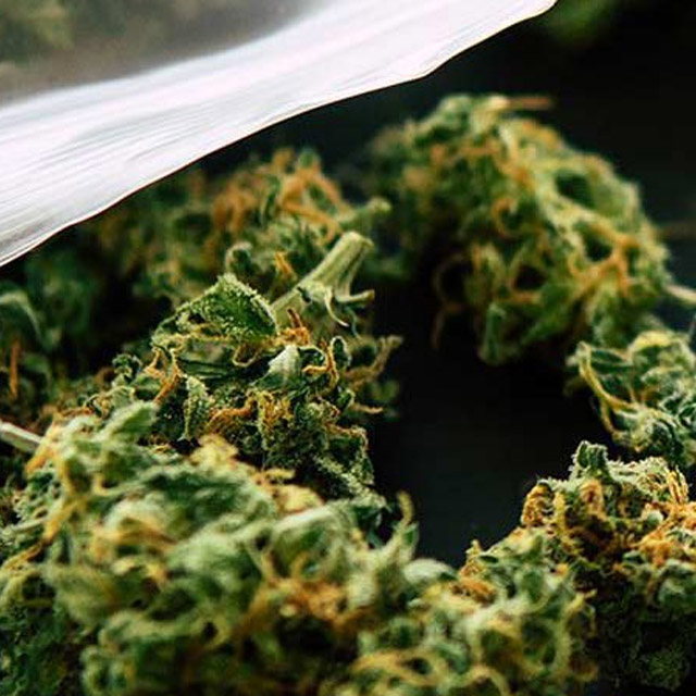Buying and Smoking Mids